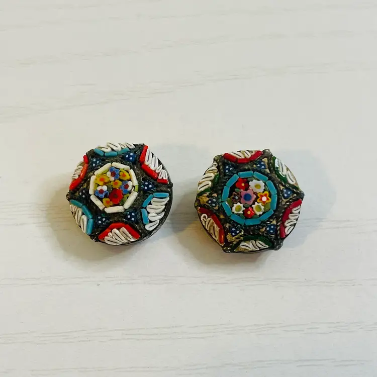 Vtg Italian Mosaic Clip Earrings Multi Color Flowers Rope Edge 3/4" Italy