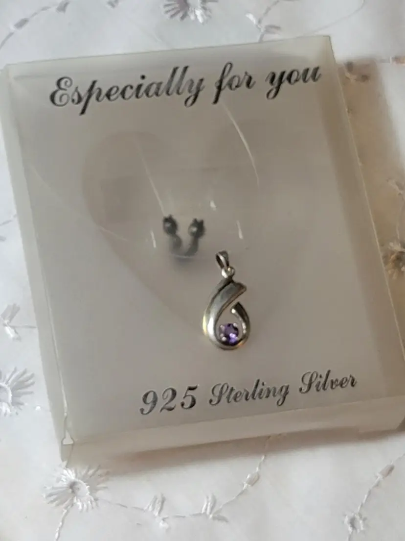 Vintage 925 silver and amethyst necklace
