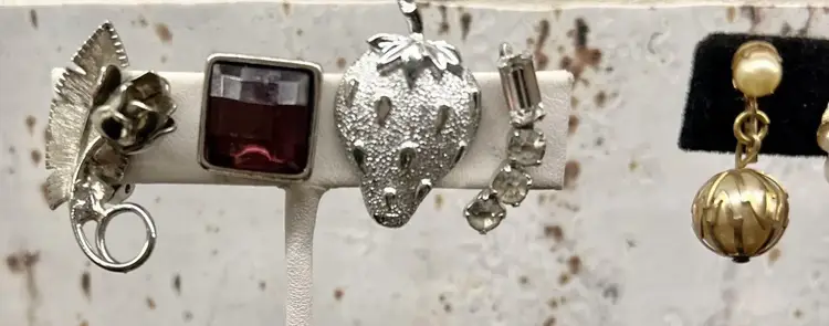 Vintage Single Earring Screw Clip Sterling Costume Jewelry Pearl Glass Craft Lot