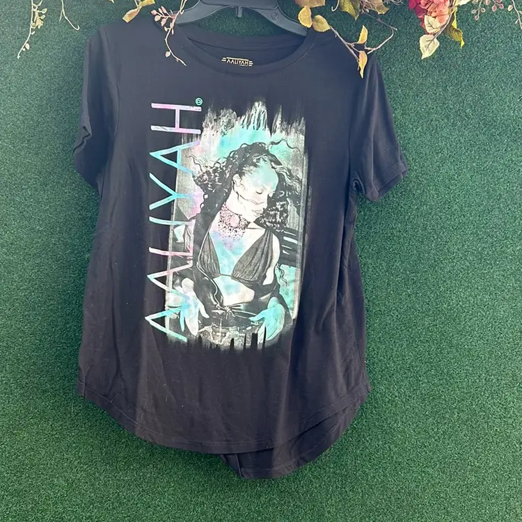 Aaliyah Women’s Printed Soft Black Shirt, Official Merchandise