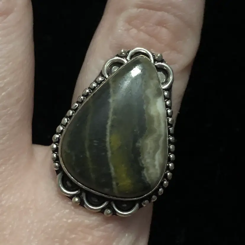 Southwestern Style 925 Sterling Silver Statement Stone Ring Size 8.5