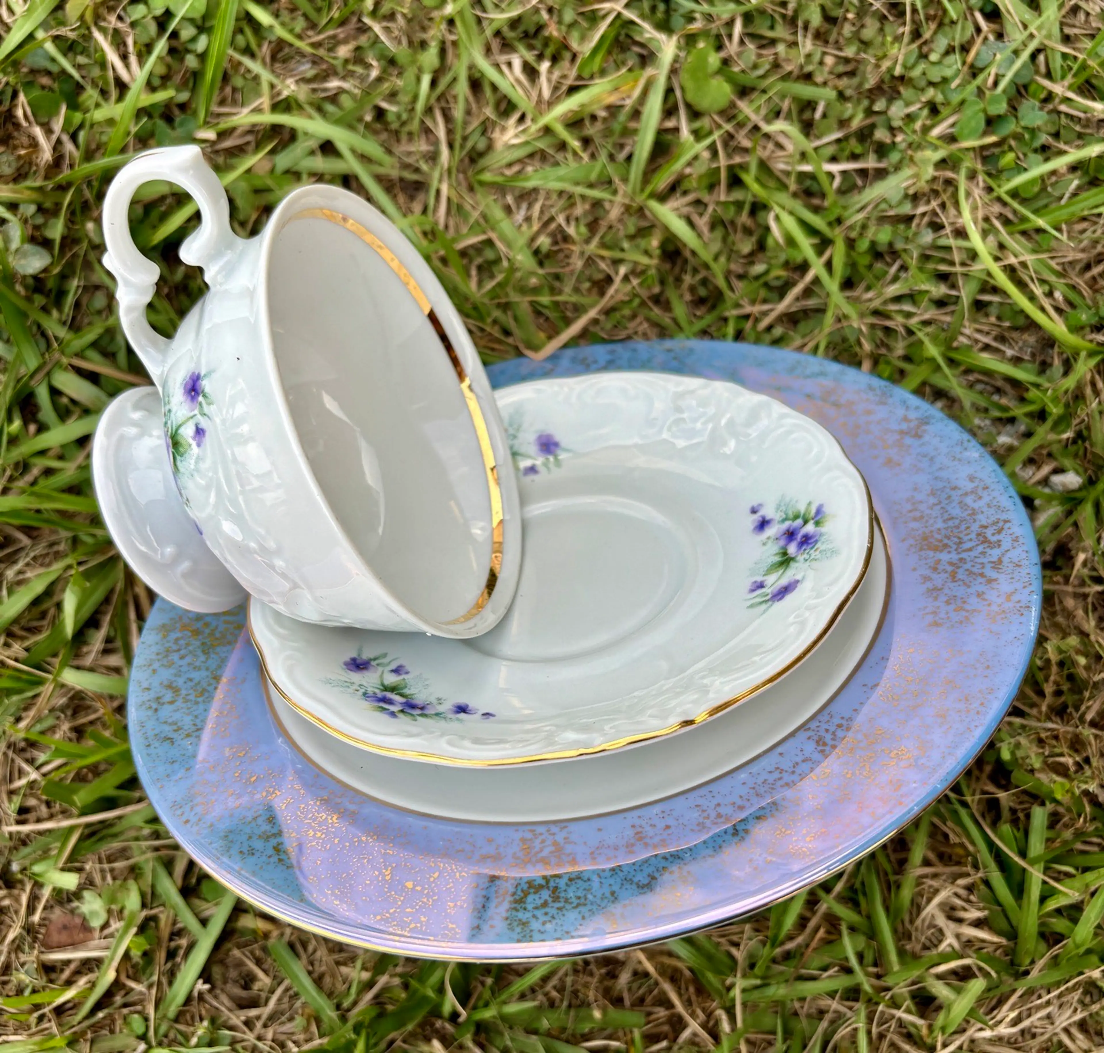 Image 3 of 4