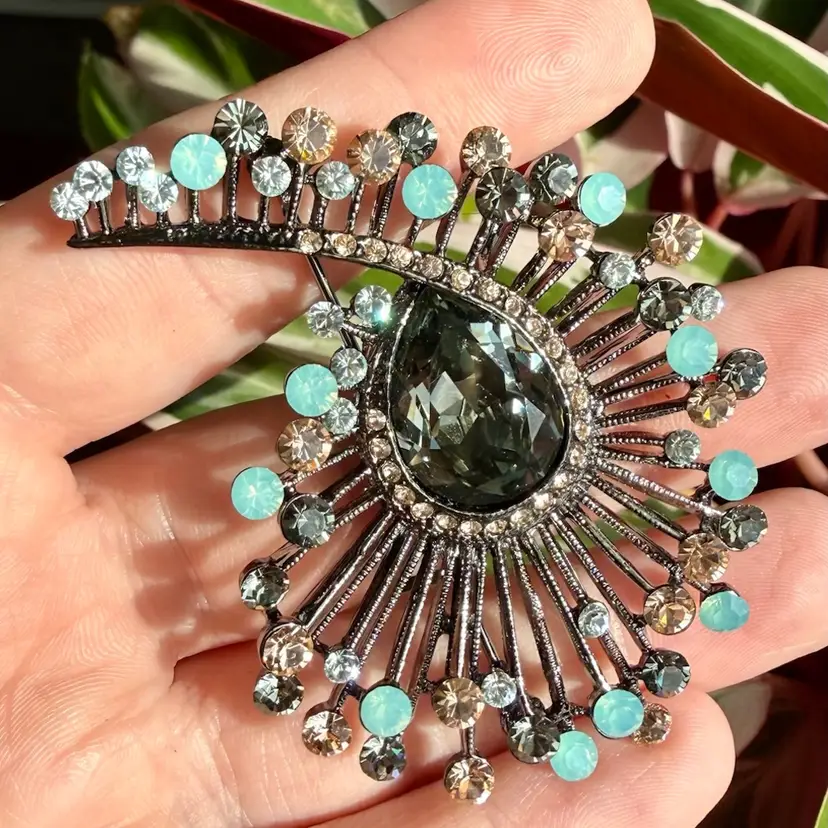 Vintage Signed RUCINNI Brooch W/ Pendant Option, Austrian Crystals, Whimsical