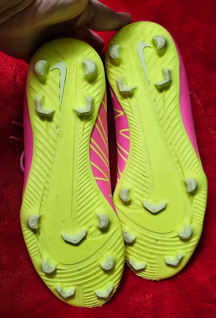 Nike Mercurial Academy Youth VG Soccer Cleat DJ5958-605 Size 4Y Pink