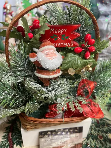 Pop-up…. Moving some Christmas overstock variety… $1 starts and combined shipping. 