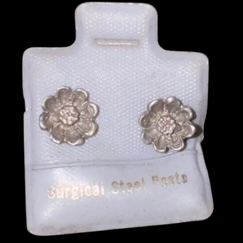 #39- New Old Stock Vintage 1980S Pewter Post Earrings As Pictured