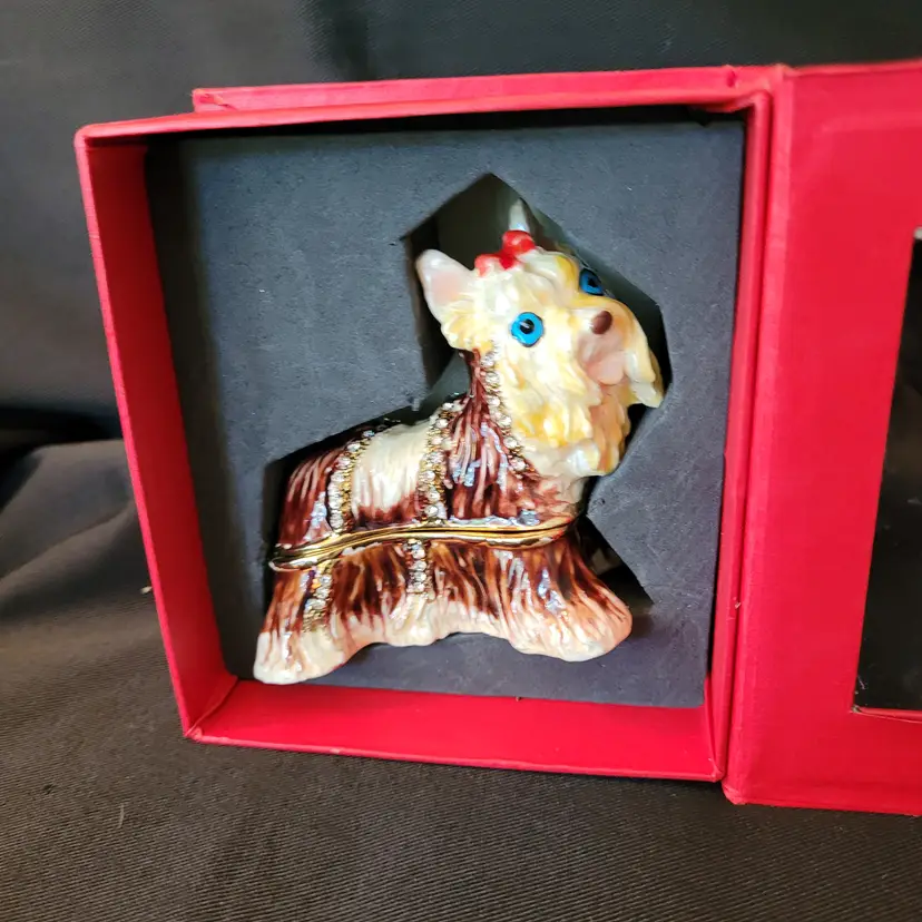 Vtg Emperor Dog Enamel Hinged Trinket Box