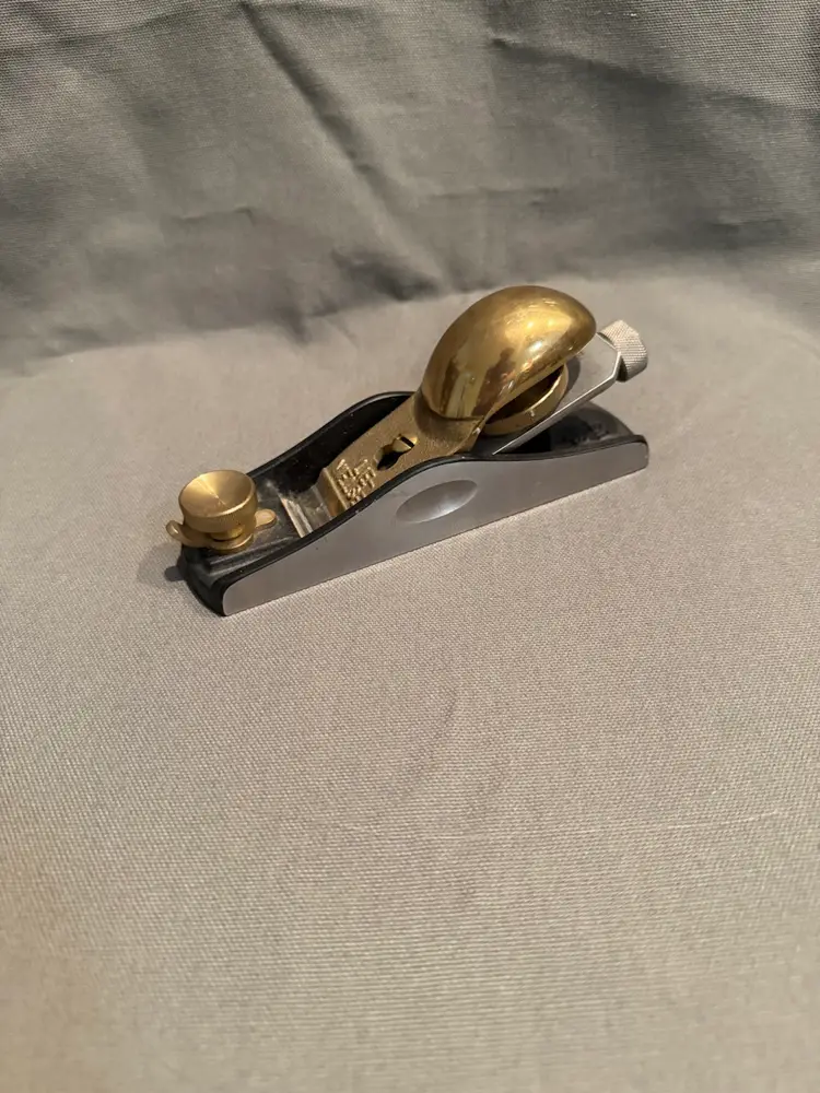 Lie Nielsen No. 9-1/2 Adjustable Mouth Block Plane