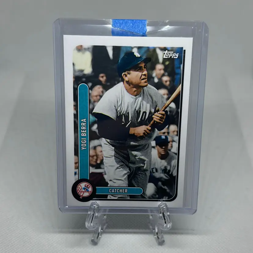 2021 Topps Brooklyn Yogi Berra New York Yankees