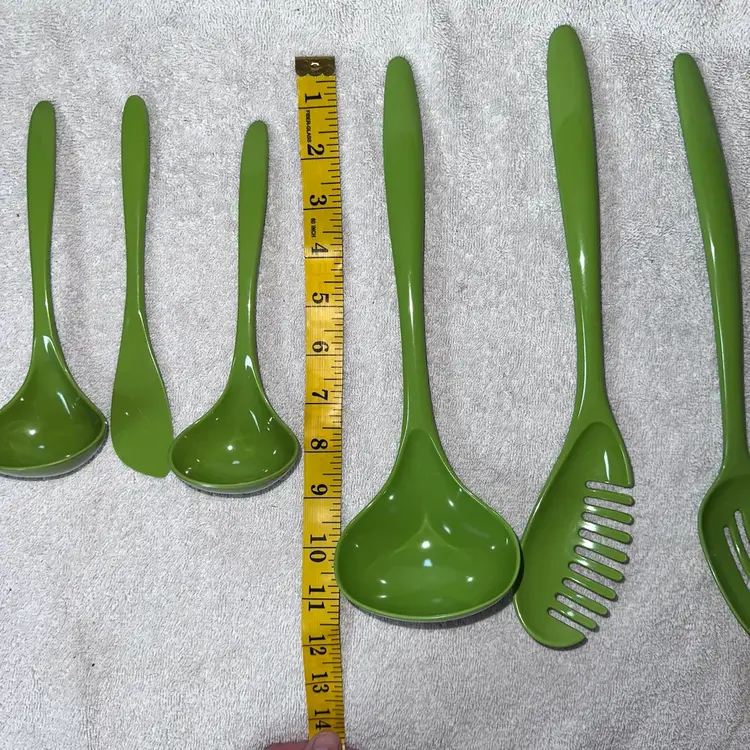 Vintage Hutzler Avacado Green Melamine Kitchen Utensils Set/6 Made in Thailand
