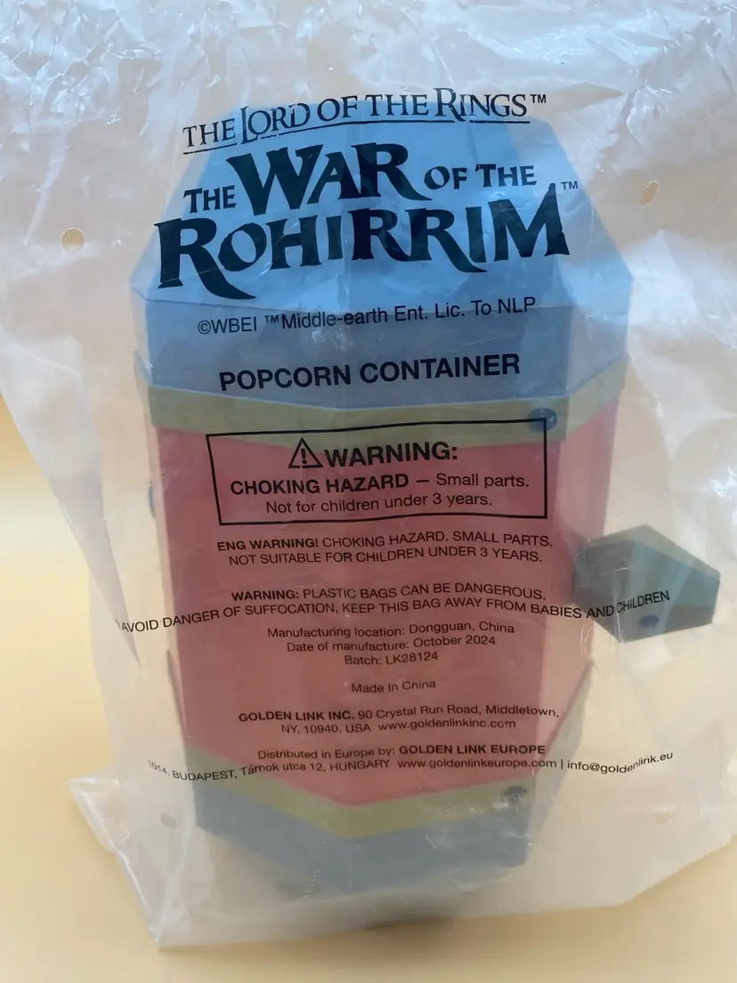 The Lord of the Rings: The War of the Rohirrim Helm's Hammer Popcorn Container