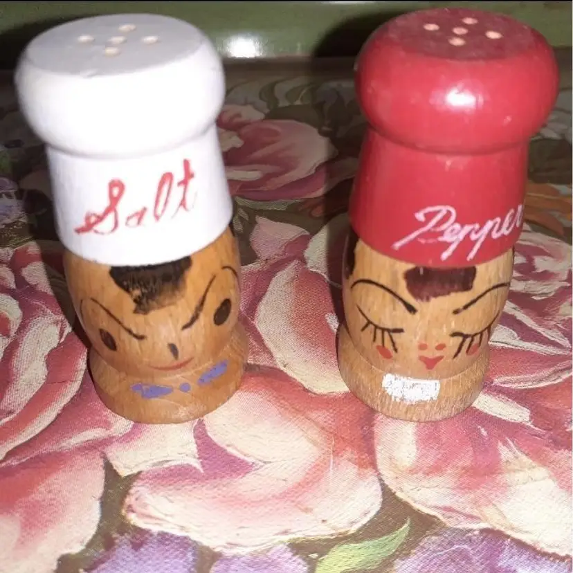 Vtg Mini Mr Salt & Mrs Pepper Shakers Wood Painted