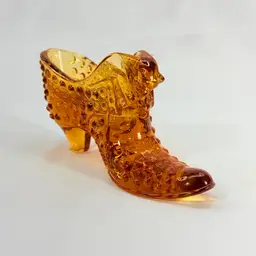 Fenton Amber Hobnail Cat Face Shoe