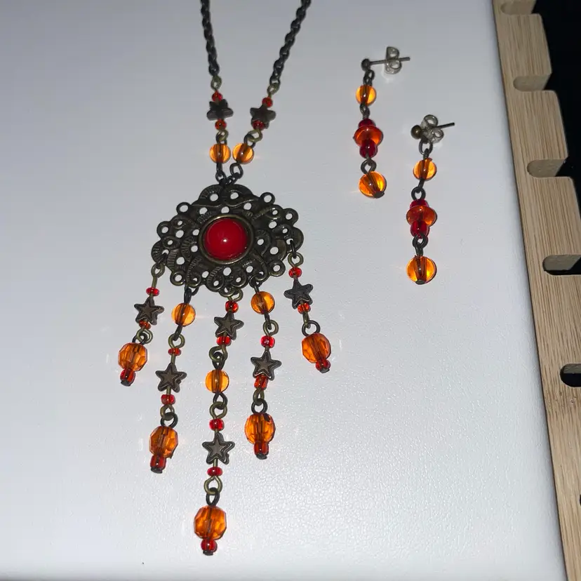 Set) 18” Necklace With 3” Dangle Pendant & Matching Earrings