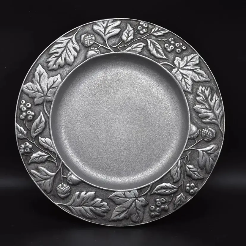 Vintage Longaberger Pewter Plate, Acorns, Berries 2001