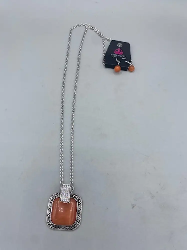 Paparazzi Effervescent Elegance Orange Necklace W/Matching Earrings..4-29