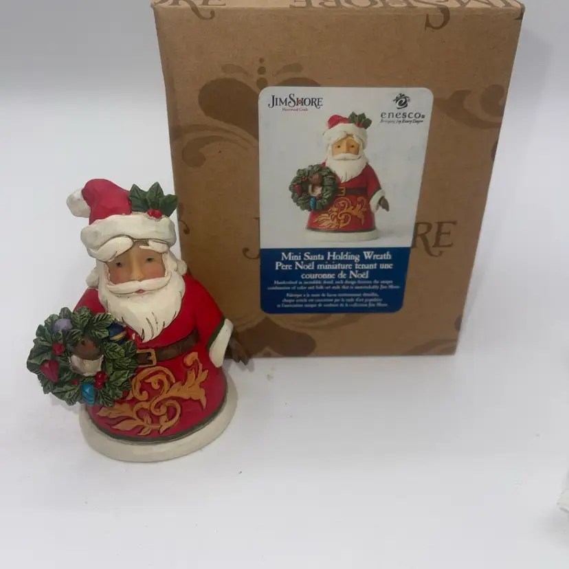 JIM SHORE HEARTWOOD CREEK MINI SANTA HOLDING WREATH CHRISTMAS FIGURINE 3.5”