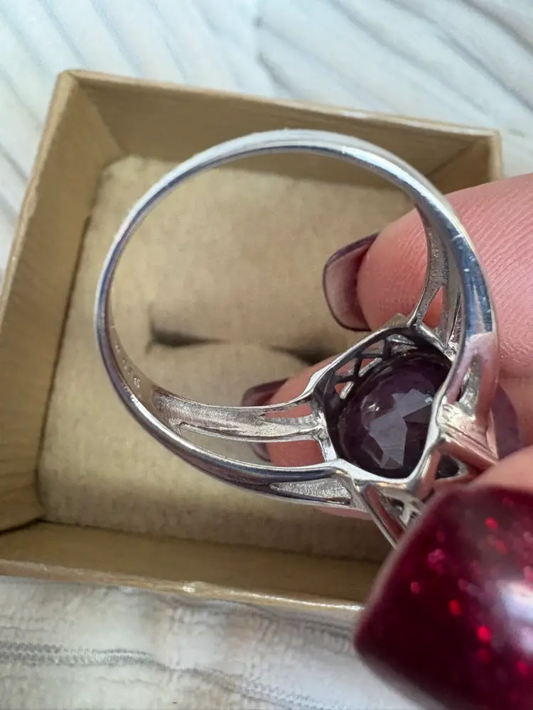 Sterling Silver 12 CT Indian Ruby Ring Size 10. Made In Thailand