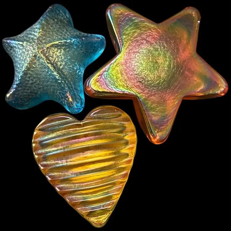 Lot 3 Robert Held Art Glass Paperweights Heart Star Starfish Iridescent 3”-4”