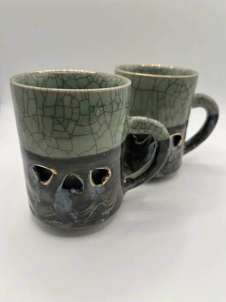 Set of 2  Otigiri Somayaki Soma Ware Green Tea Cups Double Walled Gold Hearts Japan