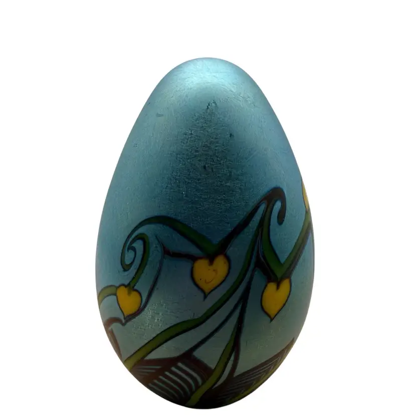 07. Orient & Flume Blue Iridescent Hang Hearts Paperweight
Measures 3.25” tall, 2.25” wide