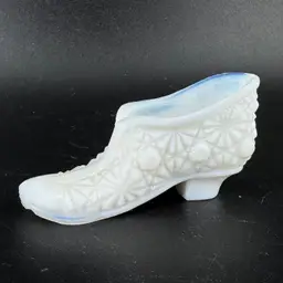 Vintage Button Daisy Milk Glass Shoe