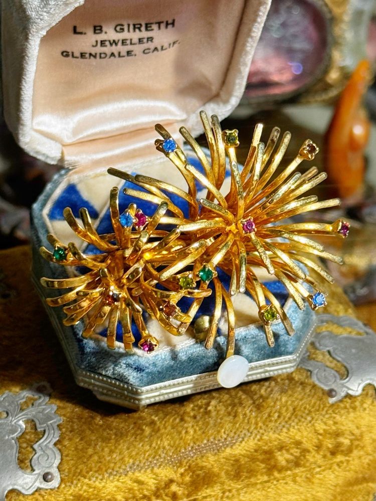 Vintage Starburst Brooch 3”