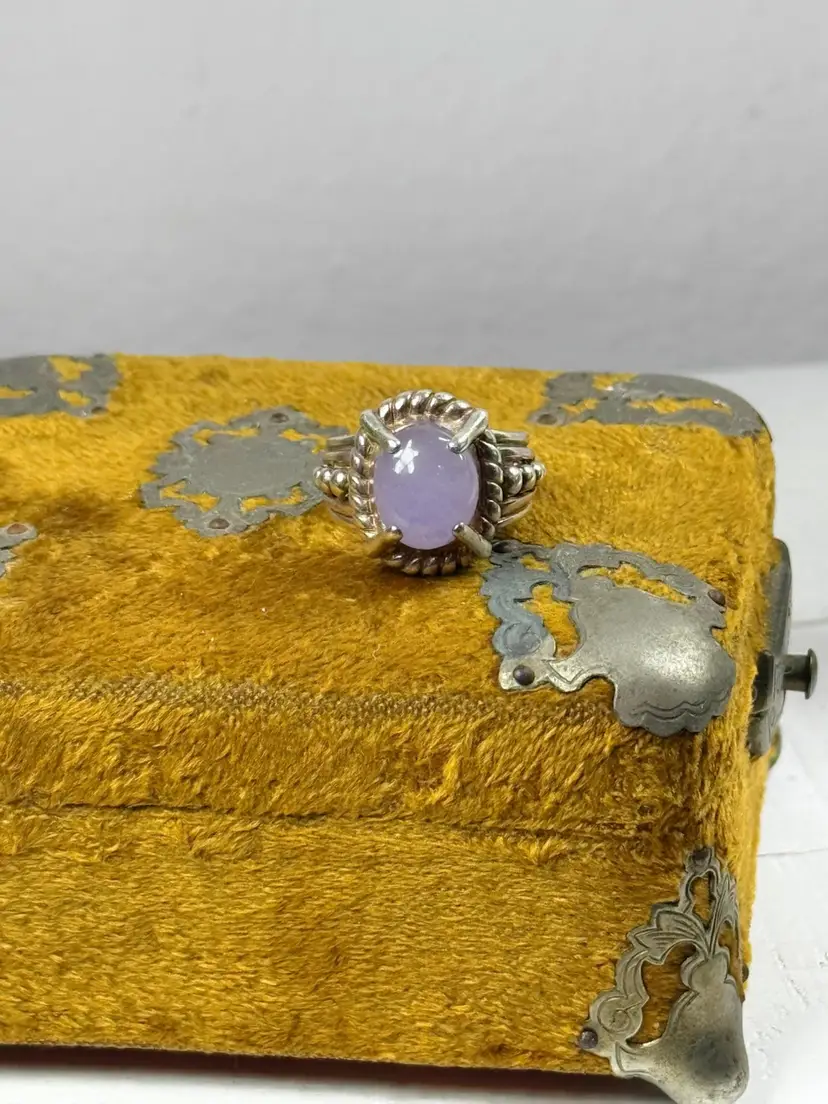 Judith Ripka Sterling Silver Lavender Stone Size 5.5