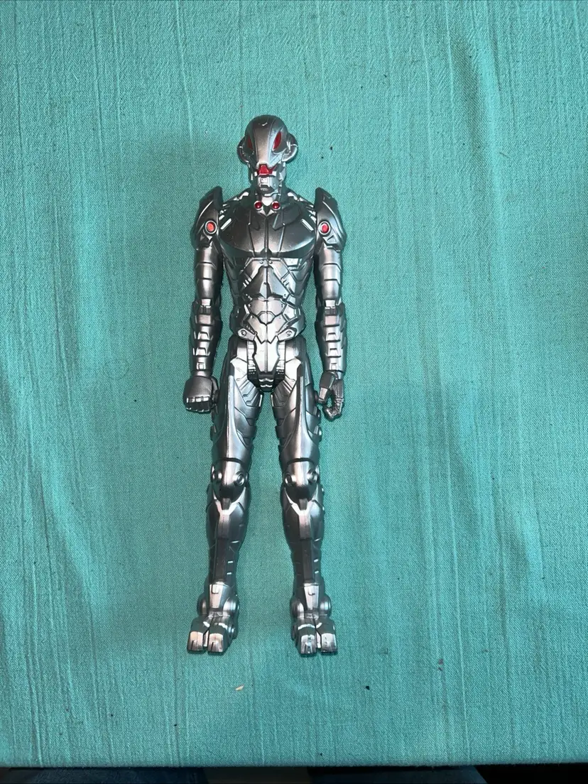 2015 ULTRON Avengers: Age of Ultron Titan Hero Series 12" Loose Figure.