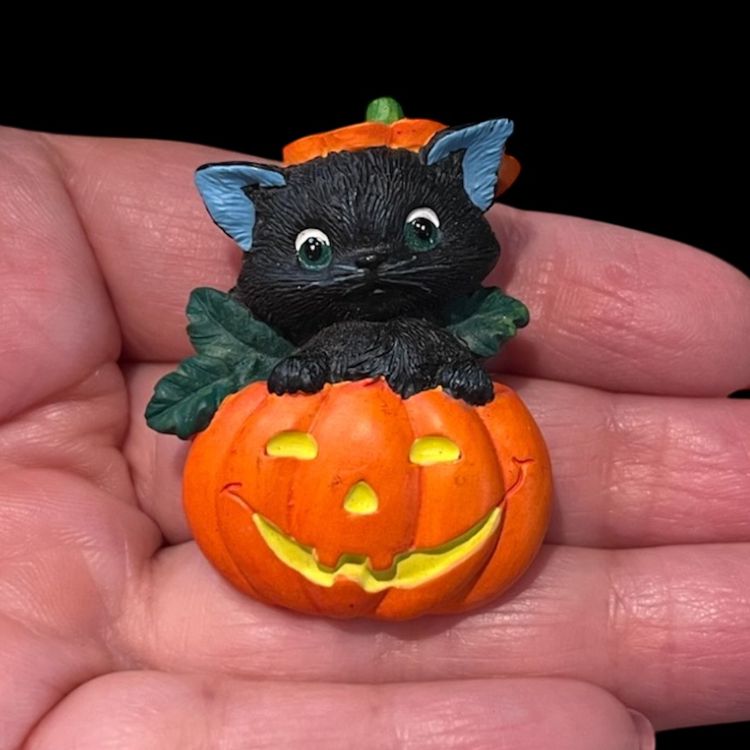 12. Black Kitty In Jack-o’-lantern Resin Brooch