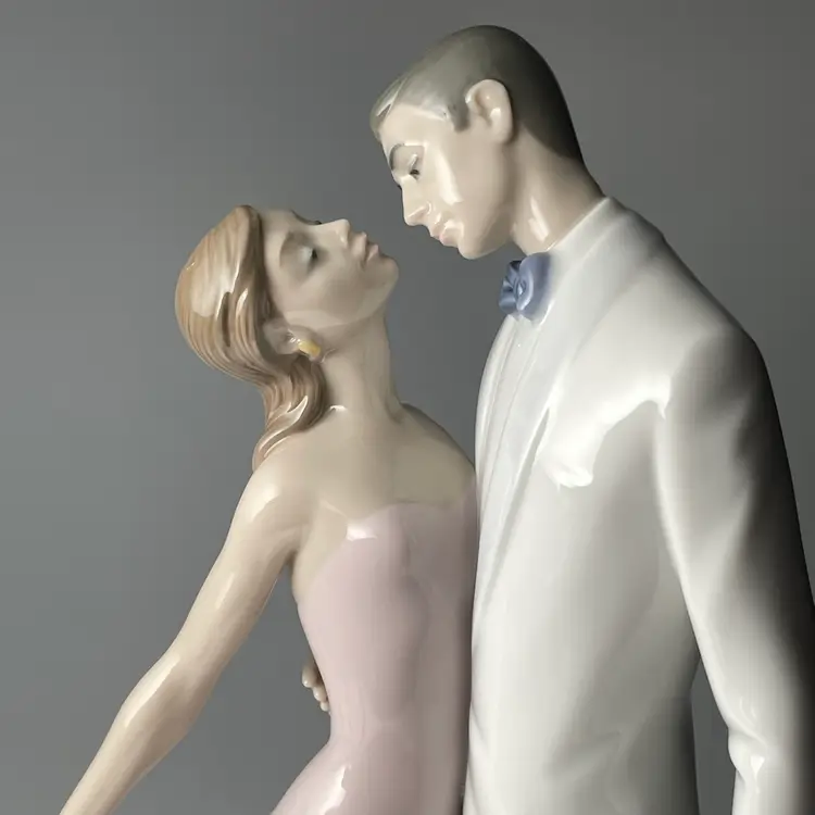 Lladro Spain Happy Anniversary Porcelain Figurine 6475 Dancing Couple 12.5" - No Box