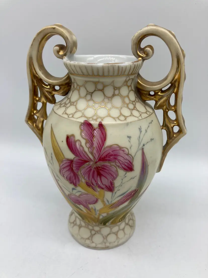 Vtg Victoria Carlsbad Austria Double Handled Floral Porcelain Vase Hand Painted