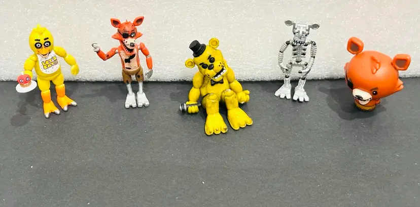 2016 Mini Funko Five Nights at Freddy’s Figures  lot of 5