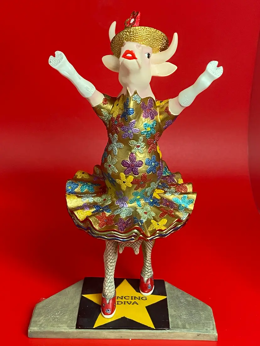 2001 Dancing Diva Figurine #9132 from the Cow Parade Collection, 8" Tall