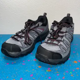 Brand New Salomon X Crest Womens 408296 Trail Running Shoes Sneakers Grey Pink Size 7 box