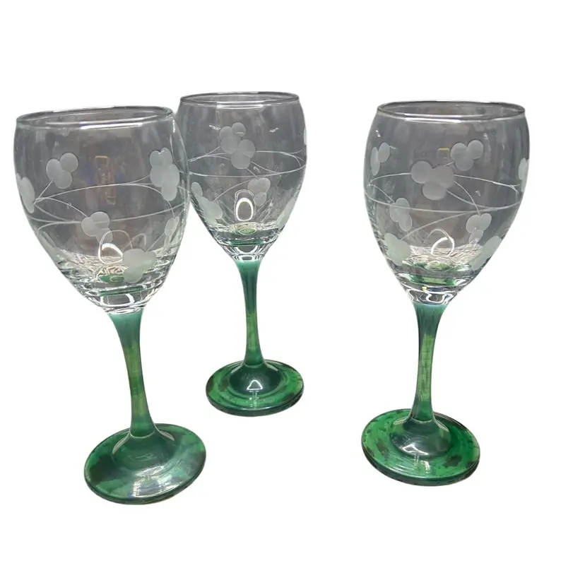 Set Of Three Eamon Glass Emerald Stem Shamrock Cut Wine Glasses Made In Ireland 7 1/2 X3