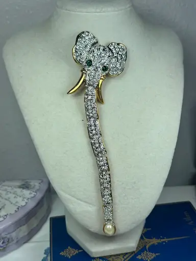 Cohost W/ Lyndsey (Rose Cove Vintage) 