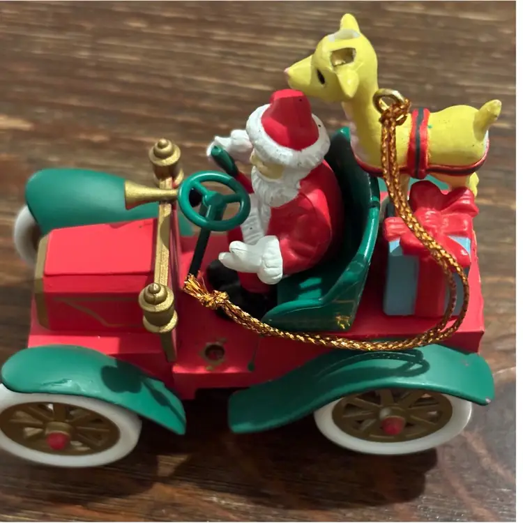 Vintage National Rennoc 1991 Santa Claus in an old Jalopy Christmas Ornament