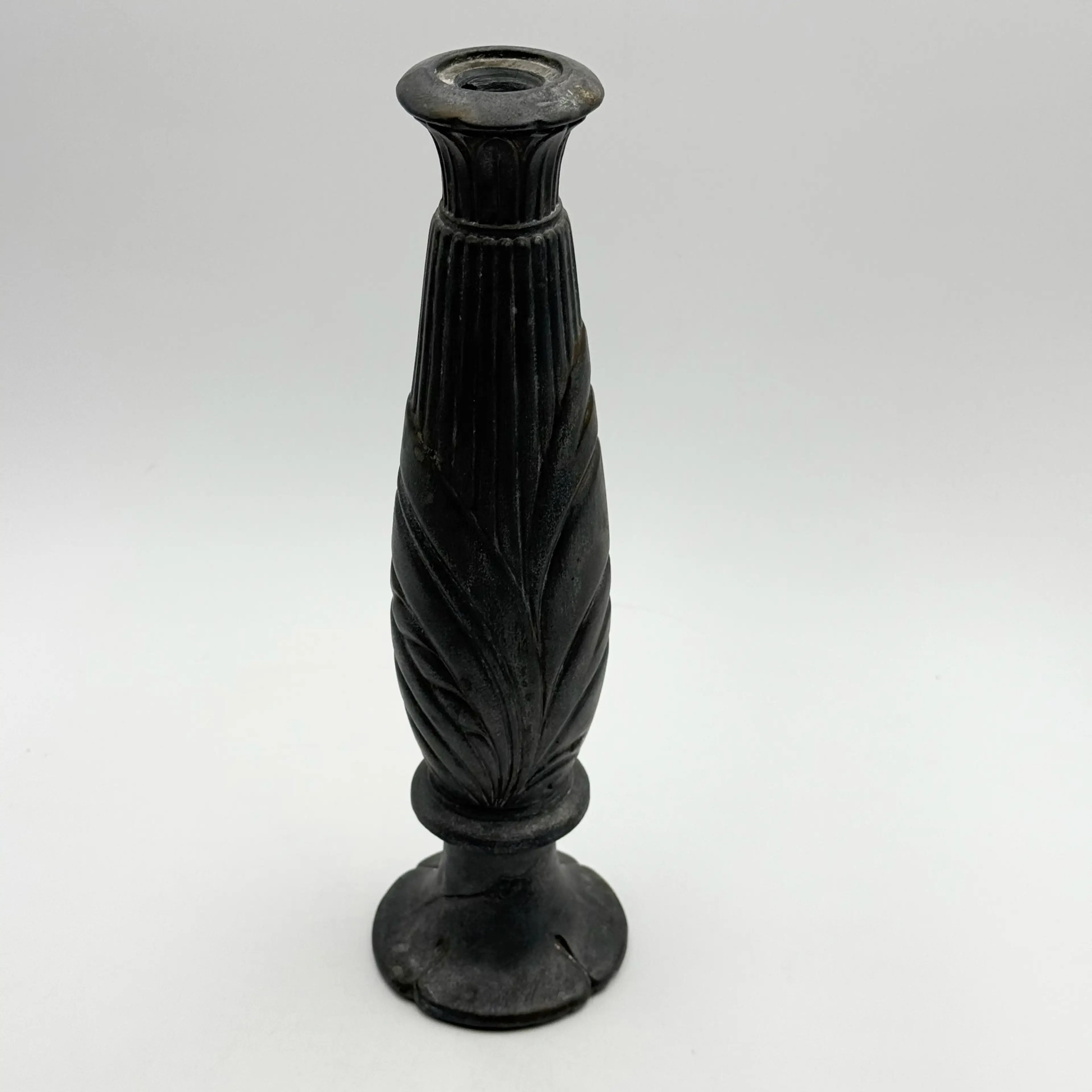 Image 4 of 16