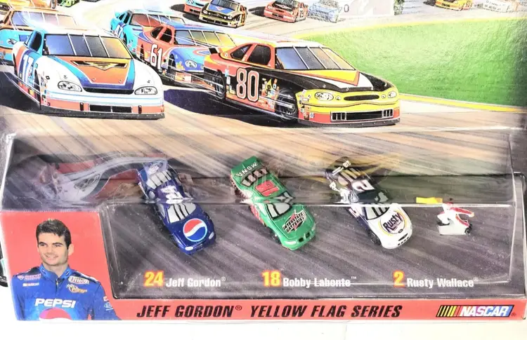 Micro Machines 1999 Jeff Gordon Winners Circle Yellow Flag Series Wallace Lobant