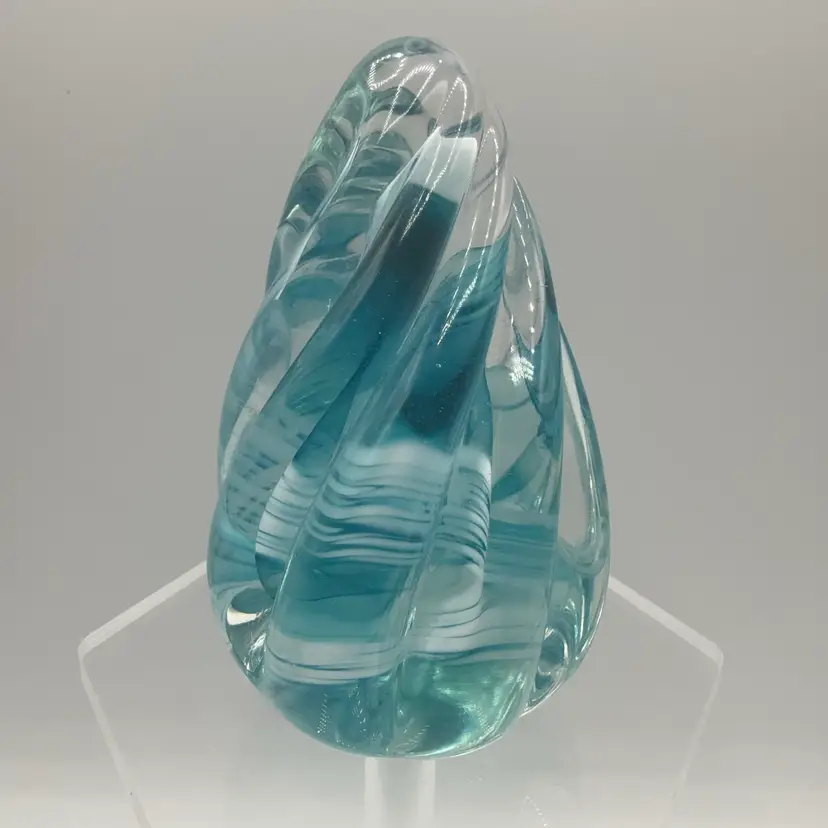 Sandy Fritch Swirly Shell Ocean Egg Shaped Paperweight Toledo 1994