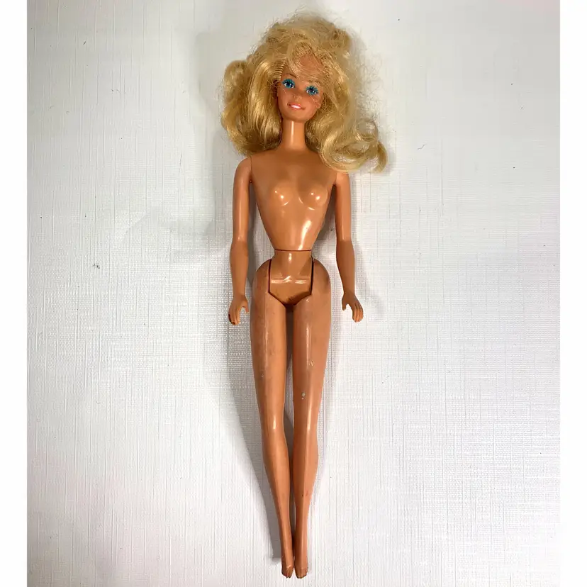 Mattel Blonde Barbie Doll Toy Made Philippines Blue Eyes Twist Waist 1966 Vintage