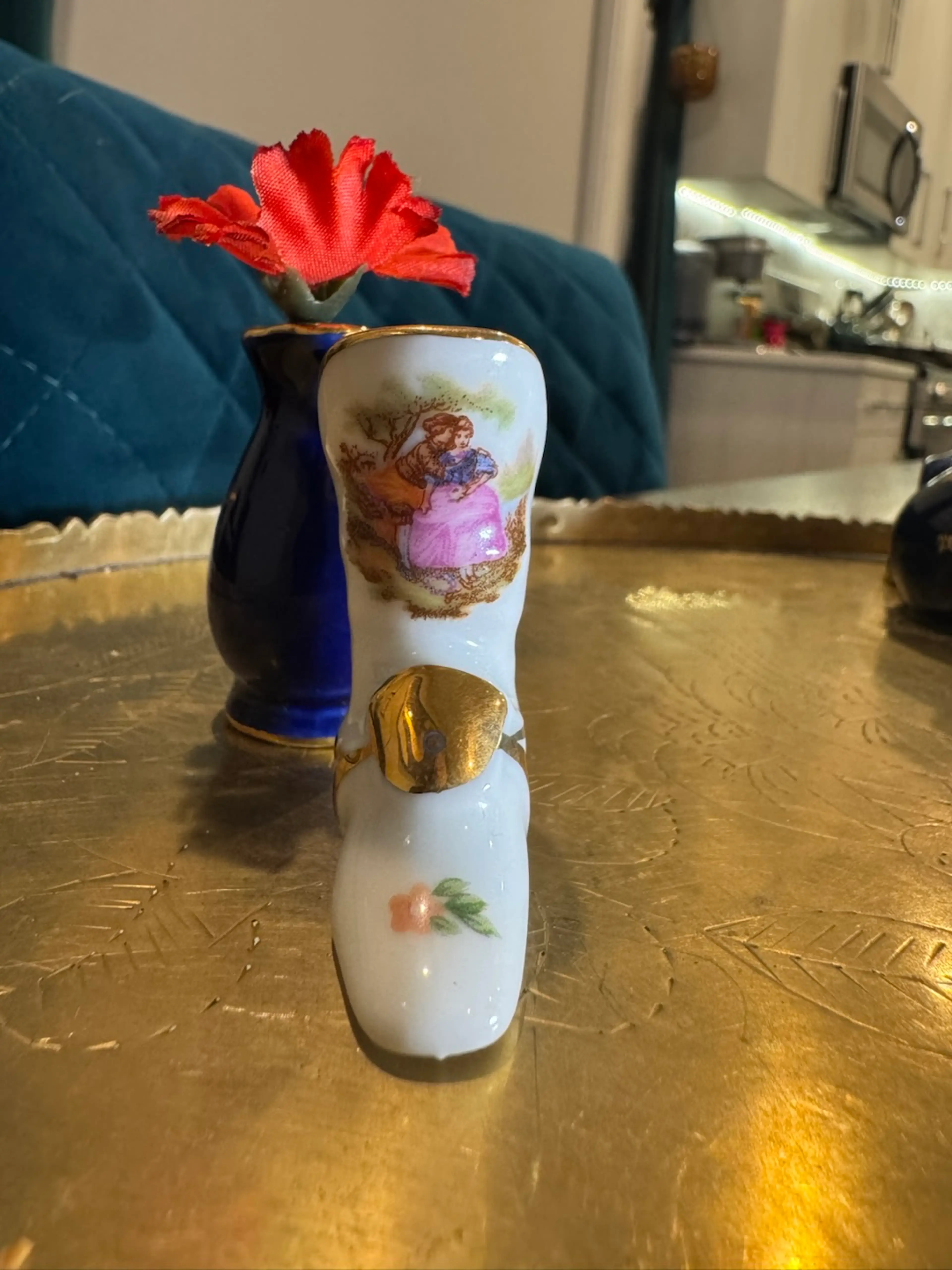 Image 4 of 5