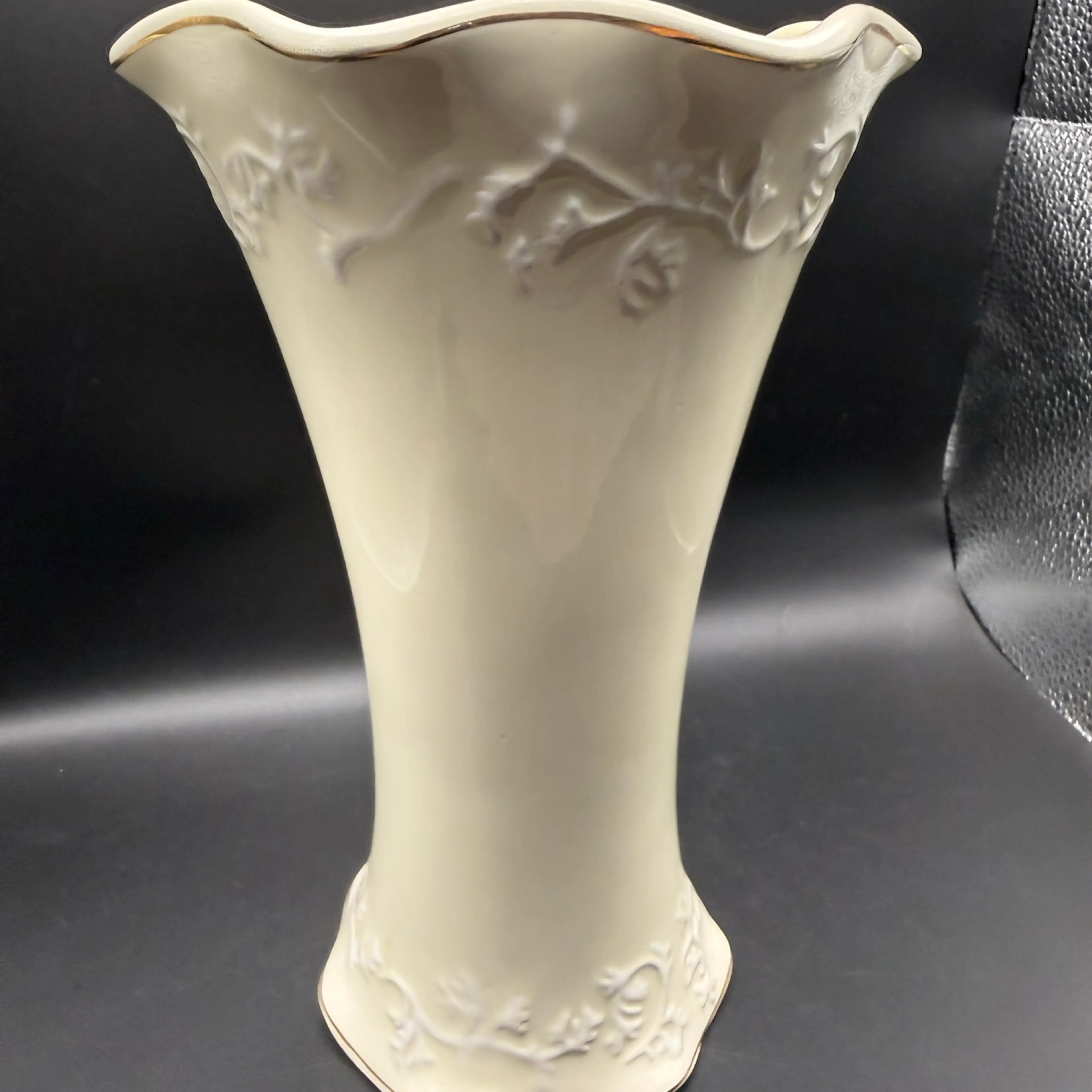 Image 4 of 4
