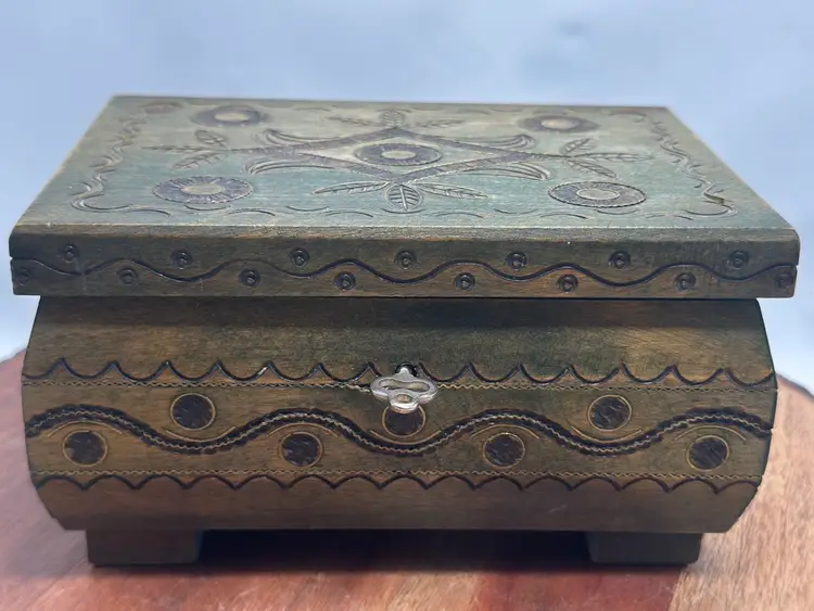 Vintage Handmade Polish Wood Trinket Jewelry Secret Box Designs Poland