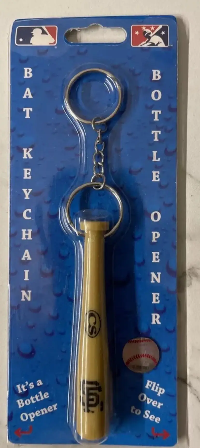 MLB San Francisco Giants - Baseball Bat and Bottle Opener Keychain - NEW