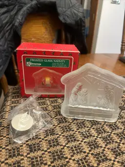 VTG Christmas Around The World Frosted Glass Nativity Scene Made In Taiwan