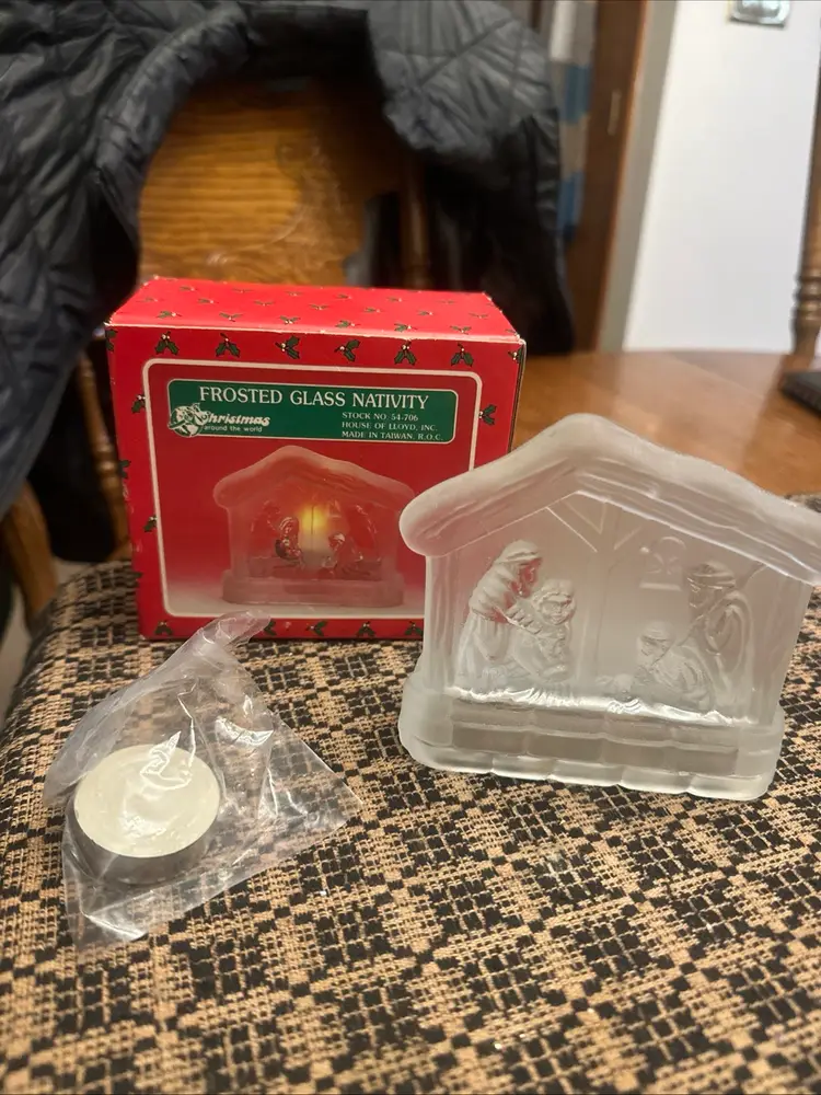 VTG Christmas Around The World Frosted Glass Nativity Scene Made In Taiwan