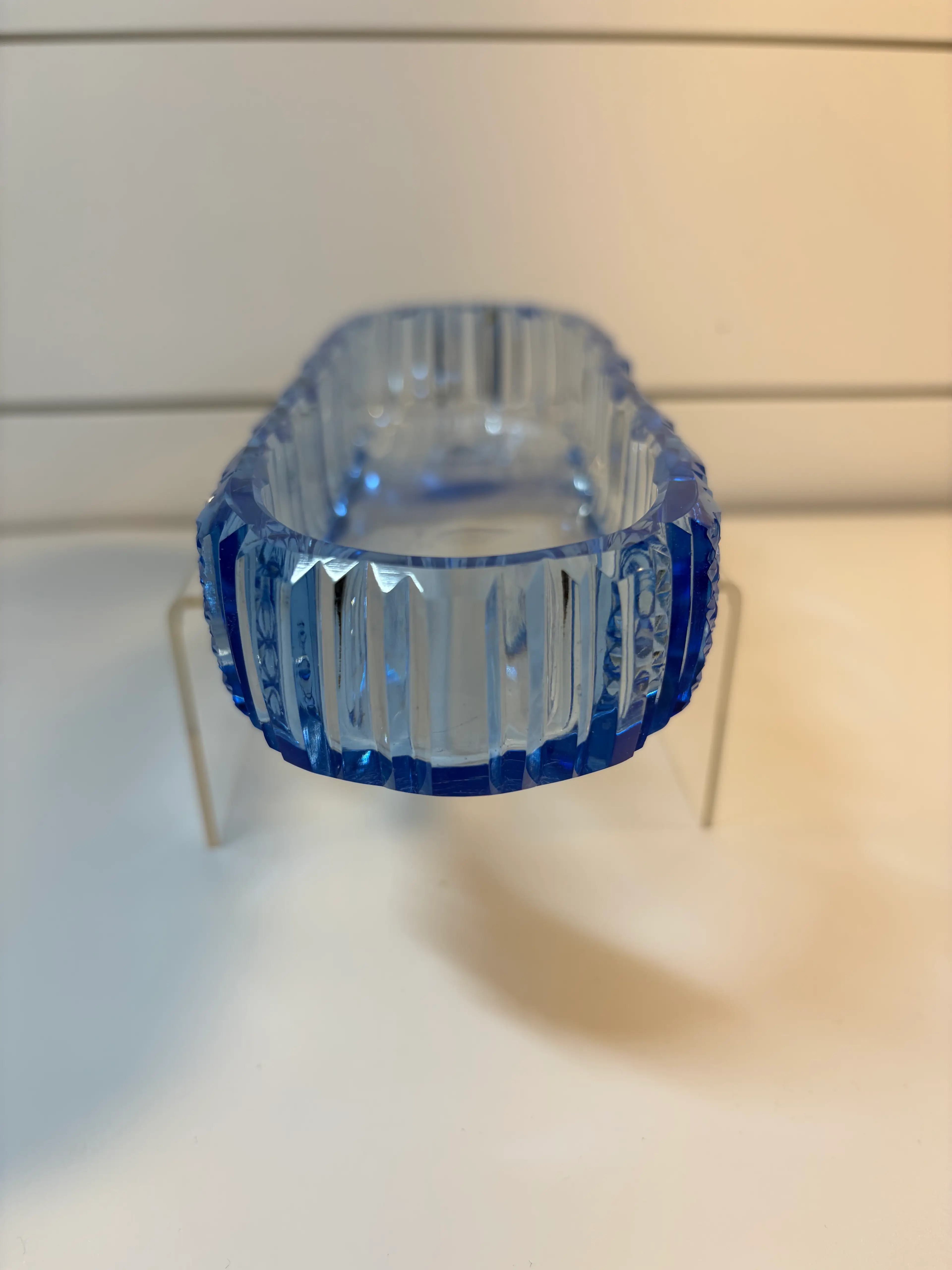 Image 2 of 6