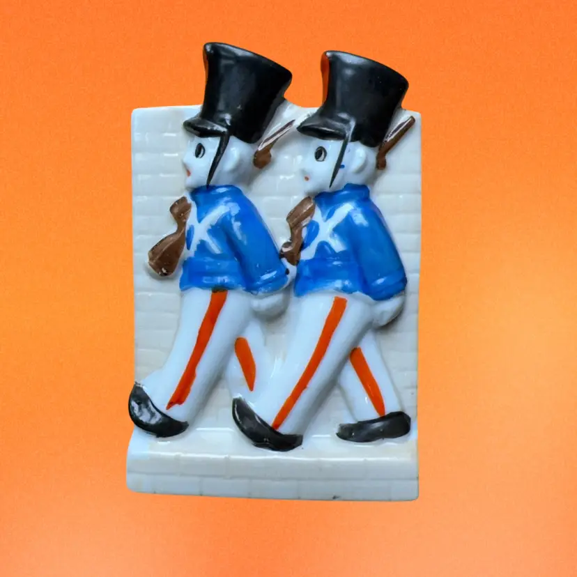 Vintage Toy Soldiers Wall Pocket